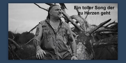 Der Biker mit einem Song der zu Herzen geht